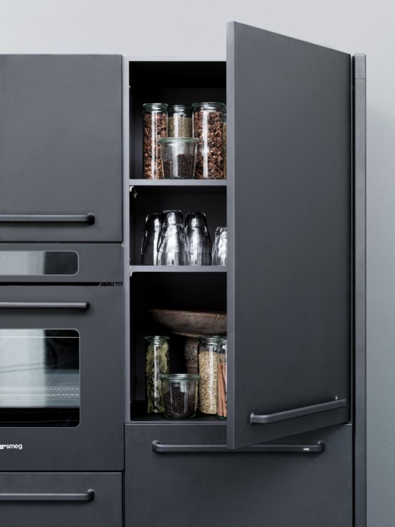 Minimlist Stainless Steel Kitchen
