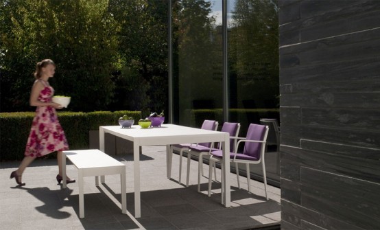 Mirthe Minimalist Outdoor Table And Chairs