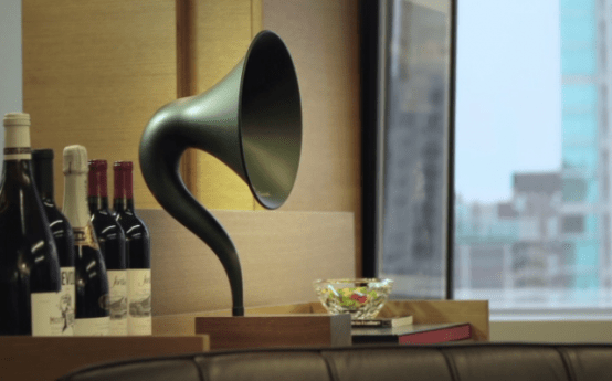 Mix Of Vintage And Hi-Tech: Gramavox Bluetooth Gramophone