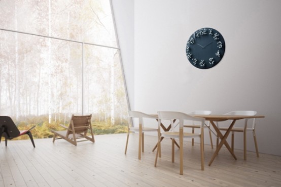 Unusual Modern MOCAP Wall Clock: Blurring Time