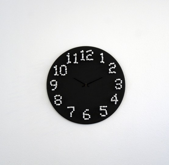 قسيمة اللجنة جغرافية  Unusual Modern MOCAP Wall Clock: Blurring Time - DigsDigs