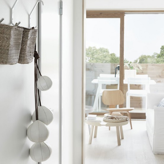Modenr Calm Looking Interior In Neutral Colors