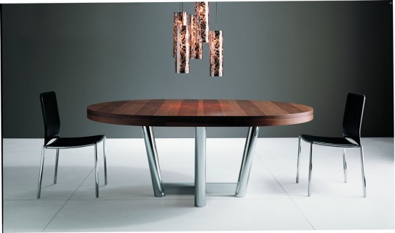 Modern And Luxurious Dinner Table_