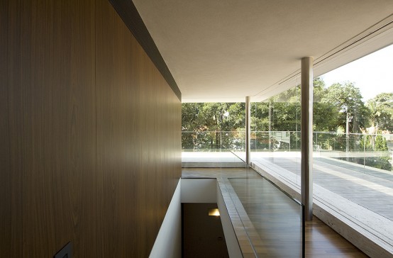 Modern Brazil House With Rooms That Could Be Opened Or Closed