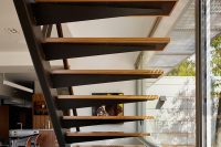 modern-home-extension-with-eye-catchy-decor-9