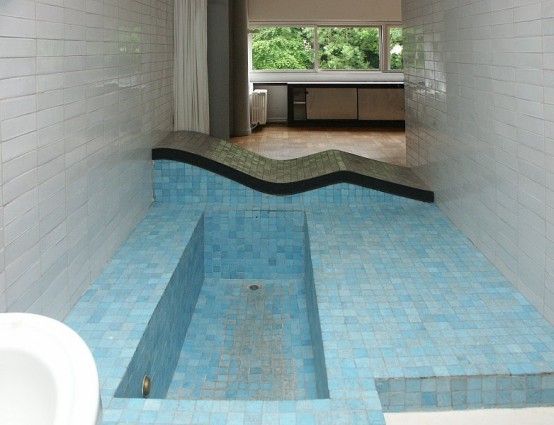 Modern House Design VILLA SAVOYE