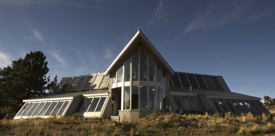 Modern Ranch House Design – Green Mountain Ranch