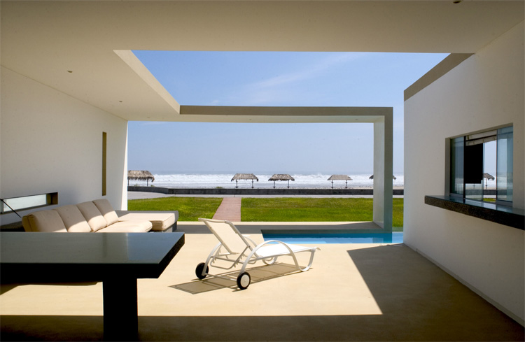 Modern Small Beach House Design in Peru by Javier Artadi Arquitecto ...