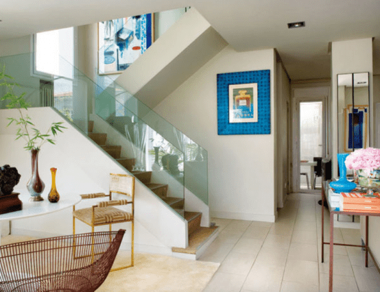 Modern Spanish House With A Beautiful Art Presentation