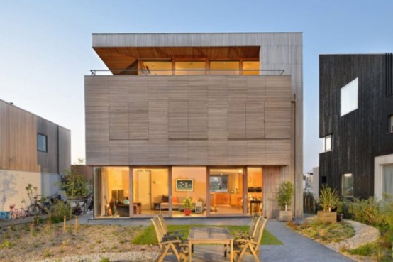 Modern Wooden Residence On The Lake Shore