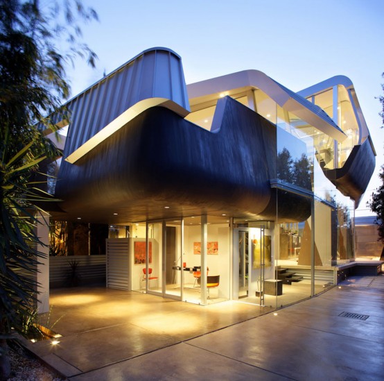 Modern Yet Not Minimalist House Design