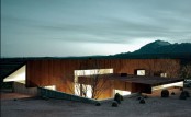 Modest Yet Beautiful Minimalist Desert House Design