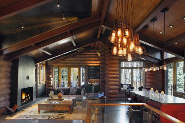 Mountain Lodge With Rustic And Modern Details
