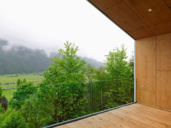 Mountain View House With Panoramic Alpine Views