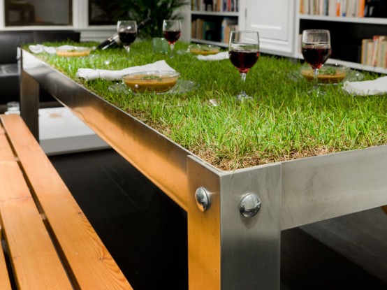 Natural Grass Dining Table For A Big City Picnic
