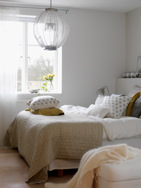 Neutral Bedroom Design