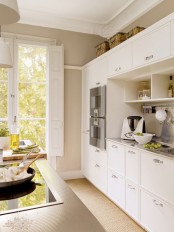 Neutral Kitchen Design In Natural Colors And Materials