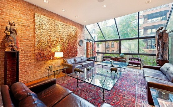 New York With Unusual Works Of Art