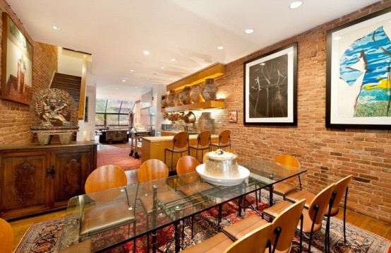 New York With Unusual Works Of Art