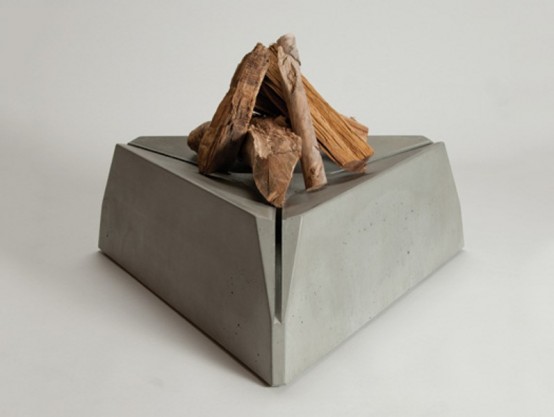 No.010 Triangulum Fire Pit For A Cozy Get-Together At Your Home