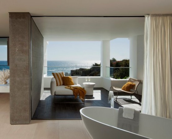Ocean Family Home With Chic Interiors In Neutral Colors