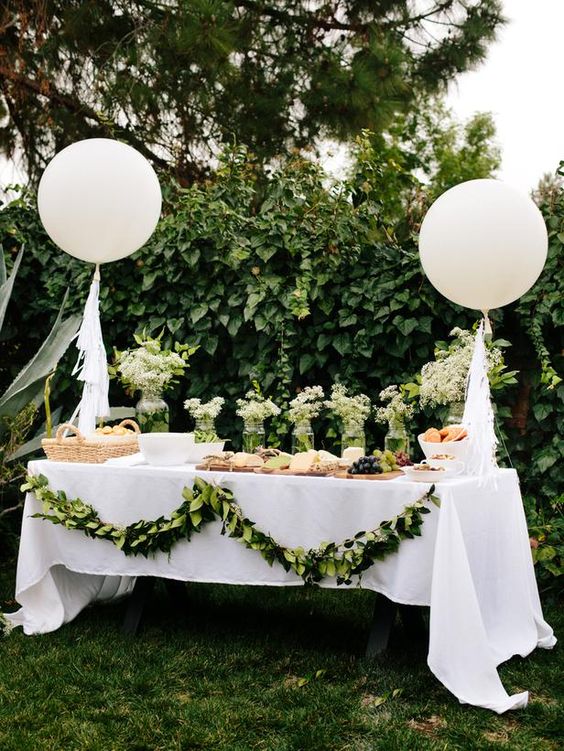 41 Gender Neutral Baby Shower Décor Ideas That Excite - DigsDigs