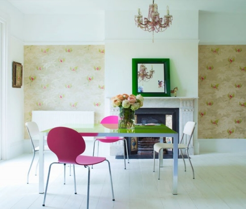 Plain Dining Room With Colorful Accents