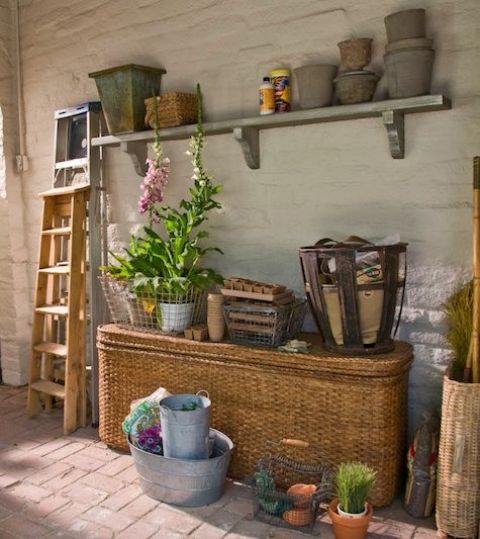 33 Practical Garden Shed Storage Ideas - DigsDigs