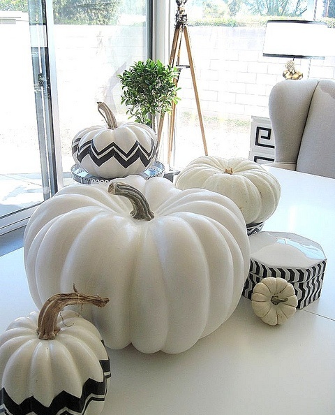 70 Pumpkin Décor Ideas For Home Fall Décor - DigsDigs