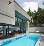Pure Modern Sustainable House Design