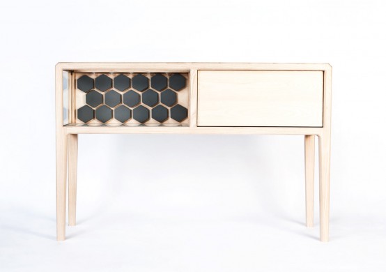 Refined Linnk Liquor Cabinet With Geometric Design