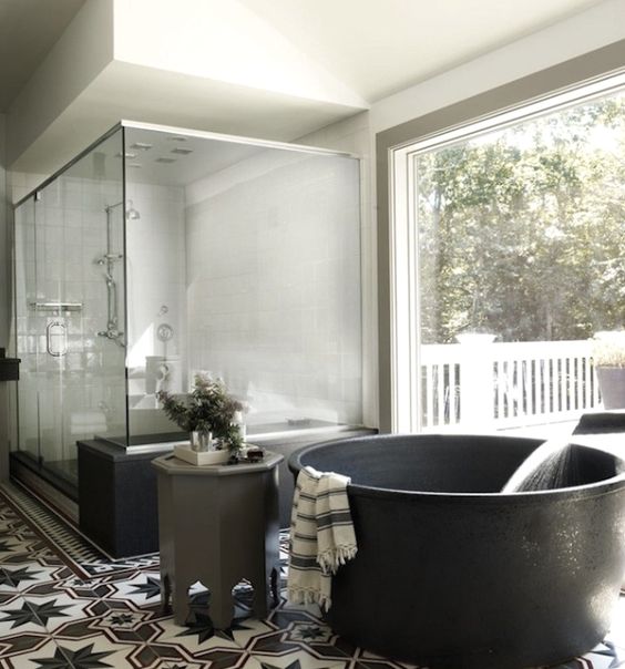 Relaxing Soaking Tubs With Cool Therapeutic Designs