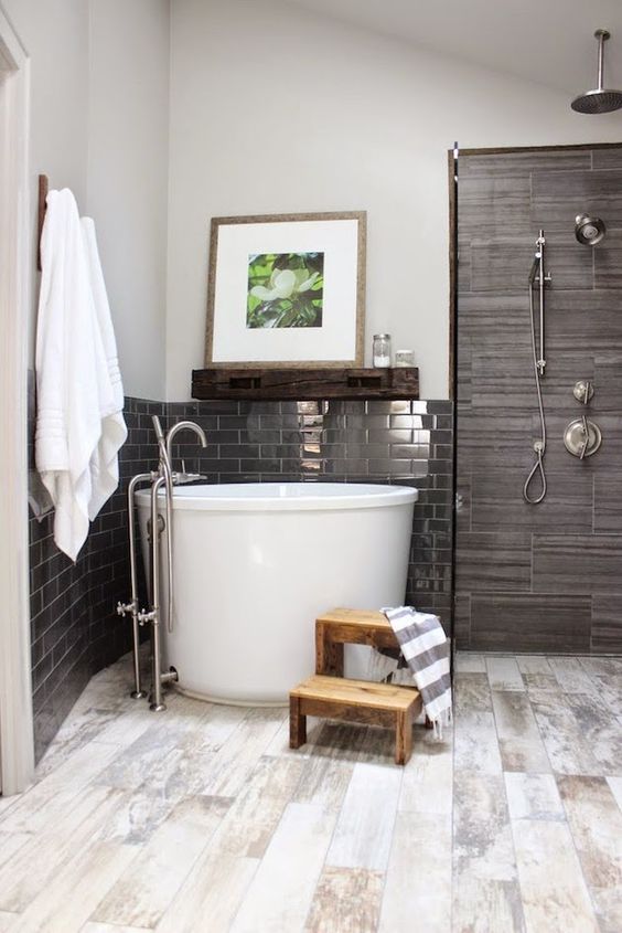 26 Relaxing Soaking Tubs With Cool Therapeutic Designs - DigsDigs