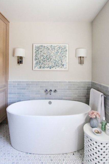 Relaxing Soaking Tubs With Cool Therapeutic Designs