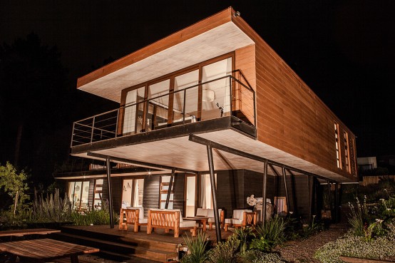 Relaxing Tanovatti Retreat With Bright Interiors