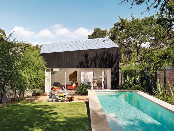 Renovated 1920s Bungalow With A Glass Addition
