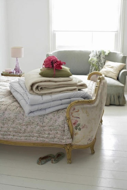 such exquisite vintage furniture with printed upholstery will make any bedroom feel softer and more feminine