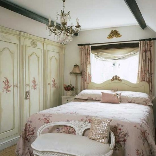 66 Romantic And Tender Feminine Bedroom Design Ideas 