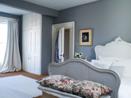 Romantic Bedroom With A Bed For A Princess