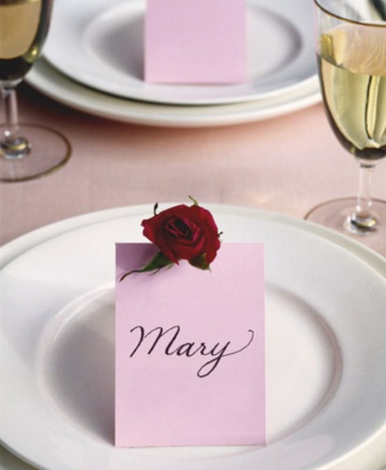 Romantic Table Decor Variants For The Best Valentine's Day