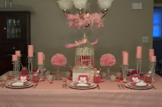 Romantic Valentine's Day Table Settings