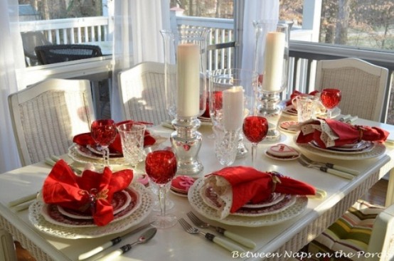 Romantic Valentine's Day Table Settings