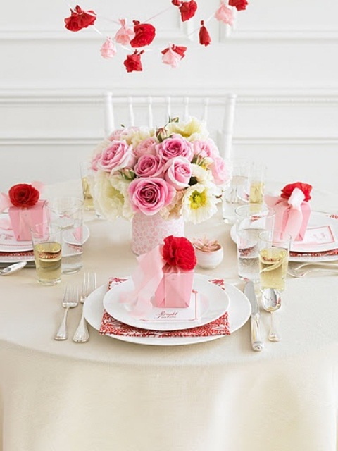 Romantic Valentine's Day Table Settings