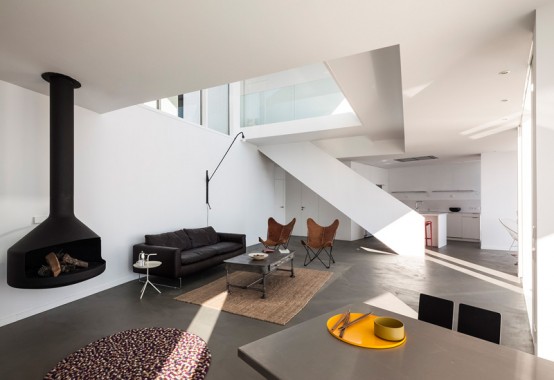 Seafront Sunflower House With Geometric Design