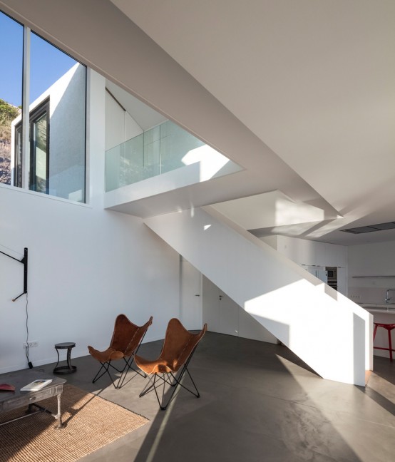 Seafront Sunflower House With Geometric Design