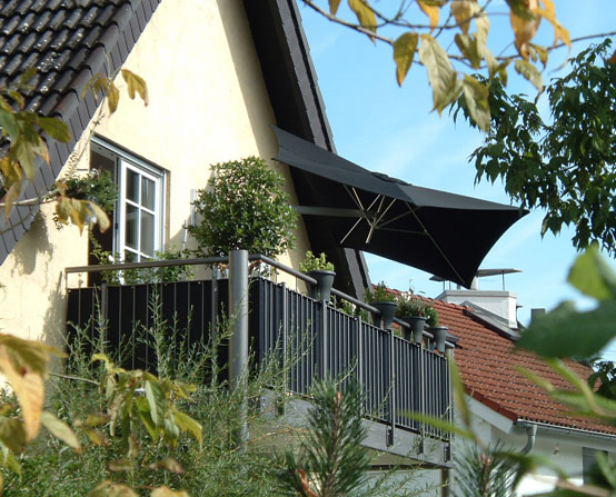 Shadescape Wall Mounted Pation Umbrella