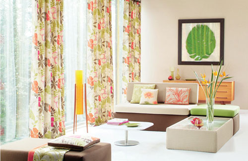 Shiny And Colorful Living Room Shiny And Colorful Living Room