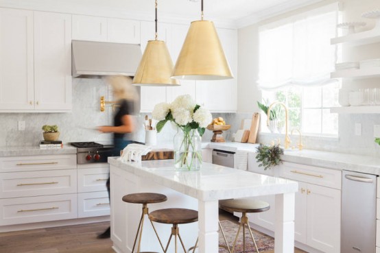 Super Simple Yet Very Refined White Kitchen Design