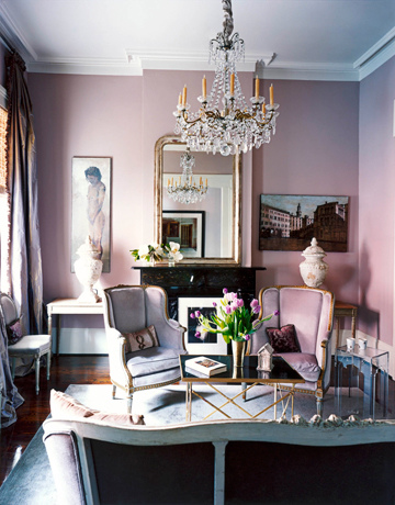 Small And Romantic Living Room