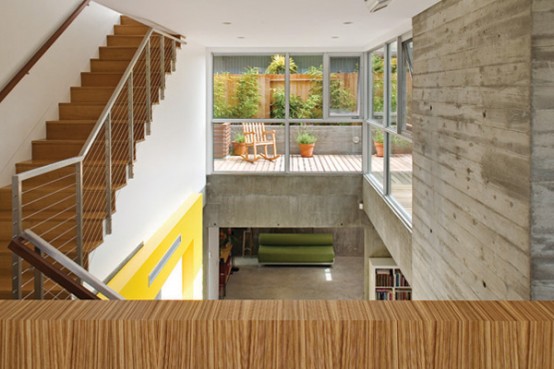 Small House With Concrete Base And Modern Design
